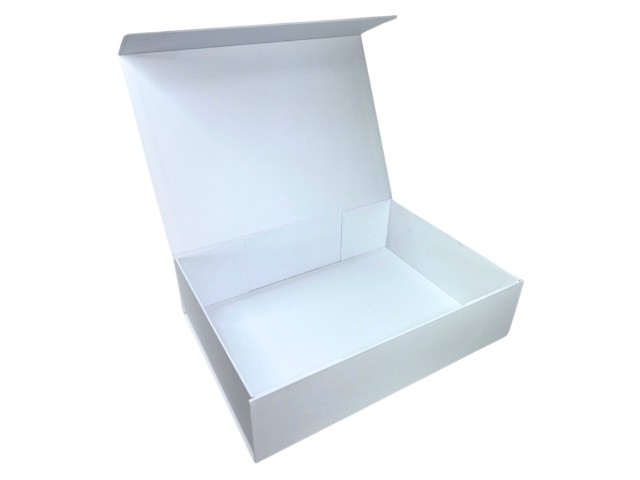 WHITE Gift Box with Magnetic Close (A4 Size) (25/Ctn)