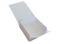 WHITE Gift Box with Magnetic Close (Square) Small  (30/CTN)
